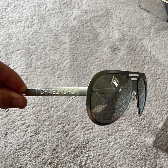 MK men’s sunglasses - Picture 2 of 4